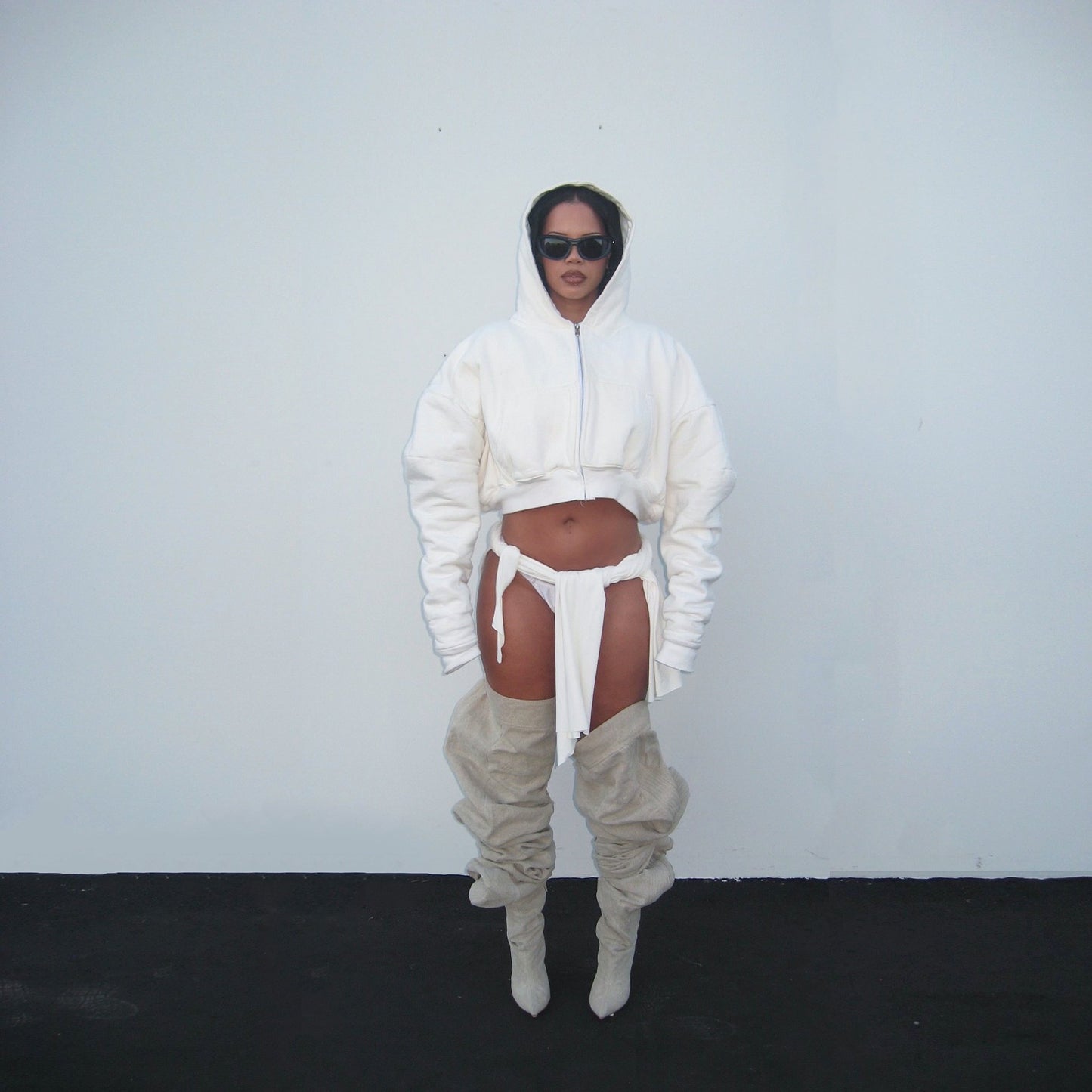 WHITE CROPPED HOODIE - SWEET TALK
